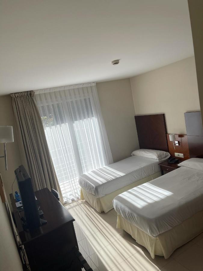 Hotel Mu La Cortinada Extérieur photo