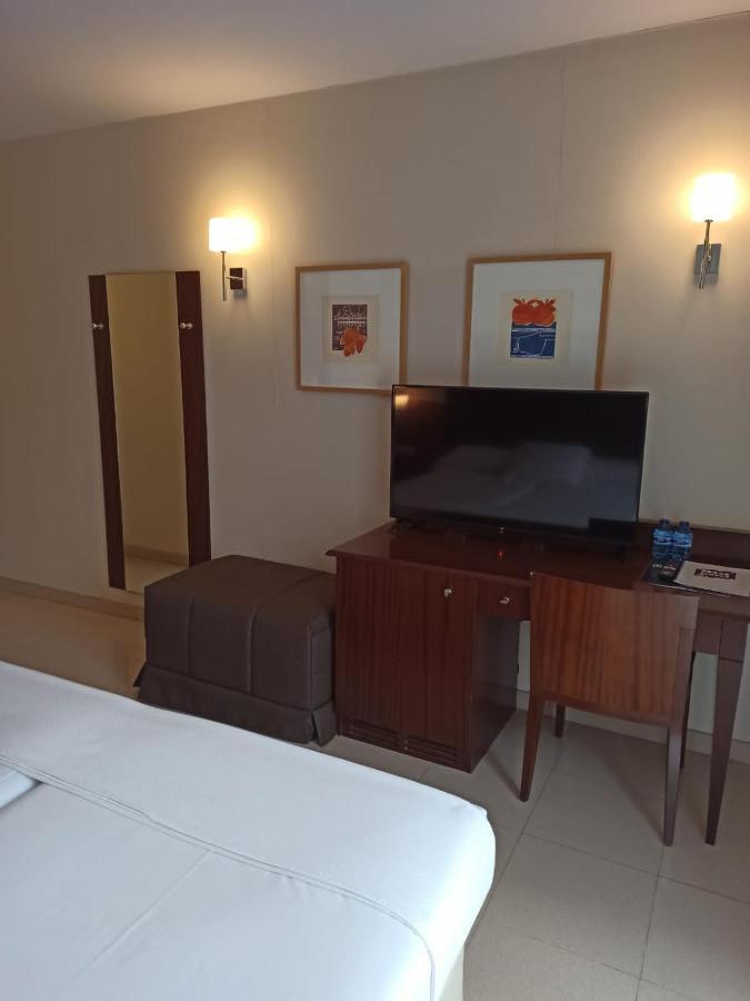 Hotel Mu La Cortinada Extérieur photo