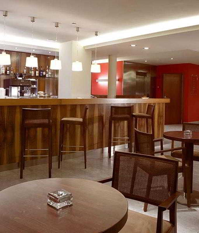 Hotel Mu La Cortinada Restaurant photo