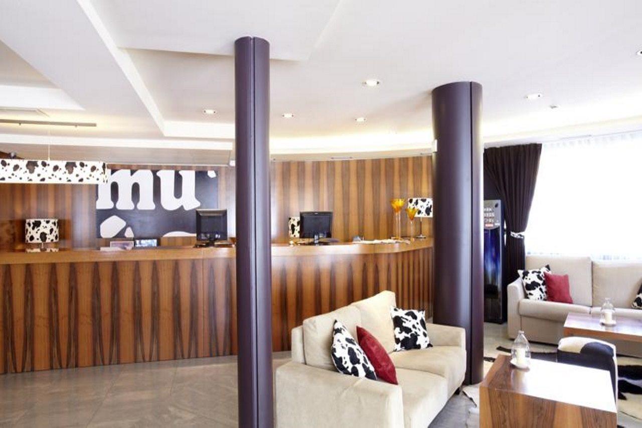 Hotel Mu La Cortinada Extérieur photo