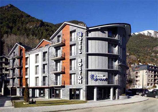 Hotel Mu La Cortinada Extérieur photo