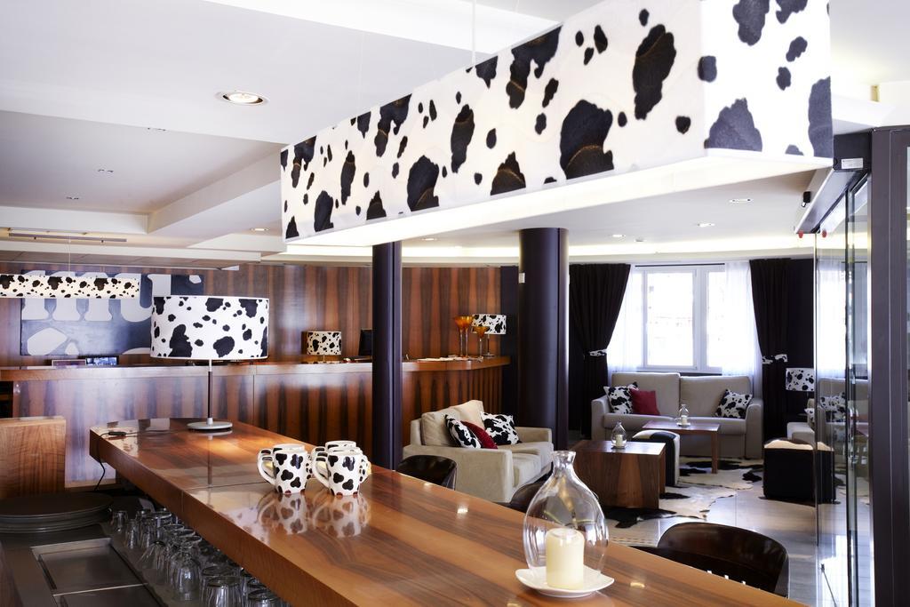 Hotel Mu La Cortinada Extérieur photo